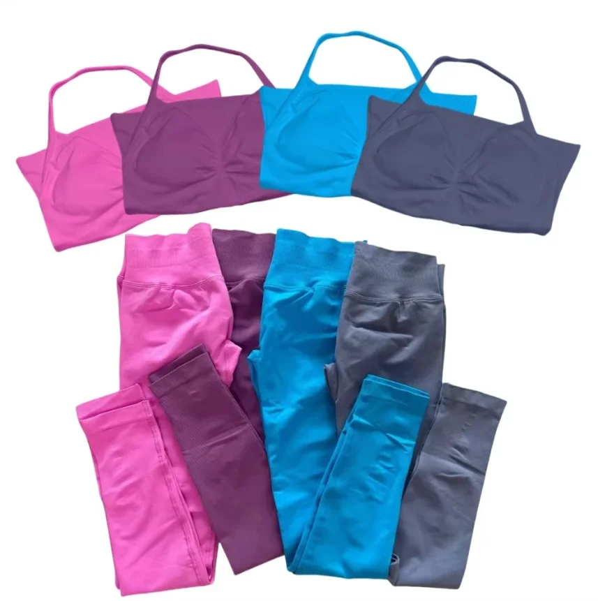 طقم يوجا مكون من قطعتين سترة برقبة للنساء وطماق من نفس اللون للتدريب على المقاومة والجري طقم سترة بدون خياطة