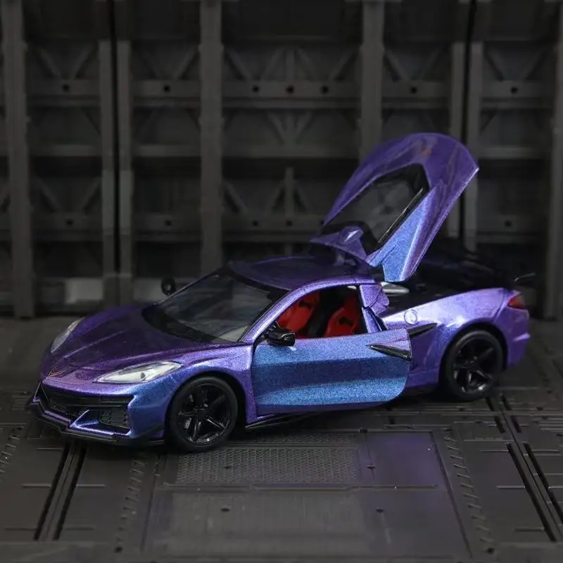 

1:24 2025 Chevrolet Corvette Z06 Alloy Sports Car Model Diecast Metal Track Racing Car Vehicles Model Simulation Childrens Gifts