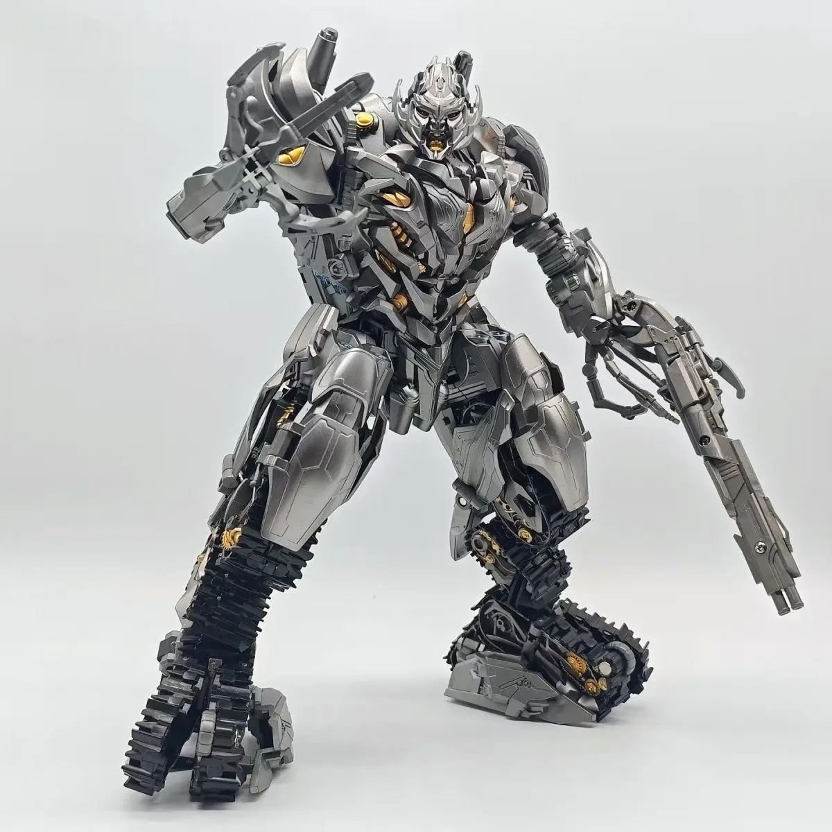 Optimus Commander XP14 Thunder Leader Transformation Toys