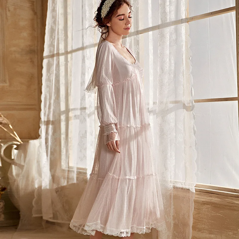 Autumn / Winter Long Sleepwear Lace Retro Palace Princess Pajama Dress Long Sleeve Sexy Mesh Sleepwear Dress Cotton Nightgowns