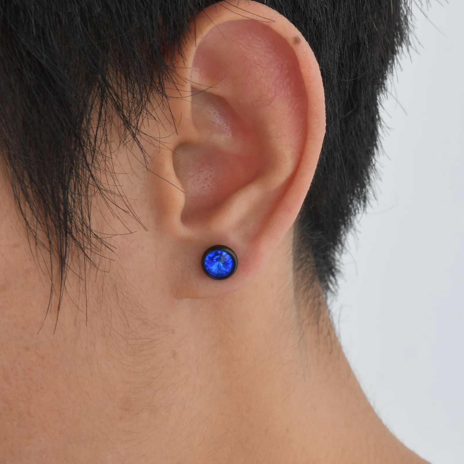 Round Zircon Stud Earrings for Men Women 8mm CZ Stone Stainless Steel Anti Allergy Ear Stud Hip Hop Classic Accessories Gift