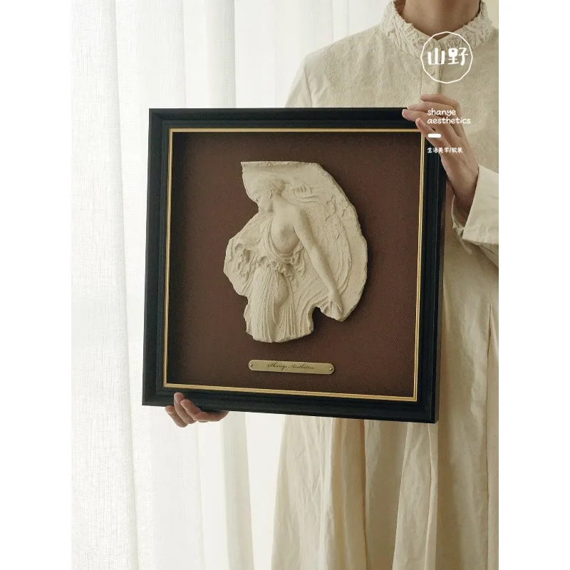 Mountain Aesthetics [Unbounded Beauty] Classic Medieval French Sandstone Sculpture Art Painting Retro Three-dimensional Sculptur