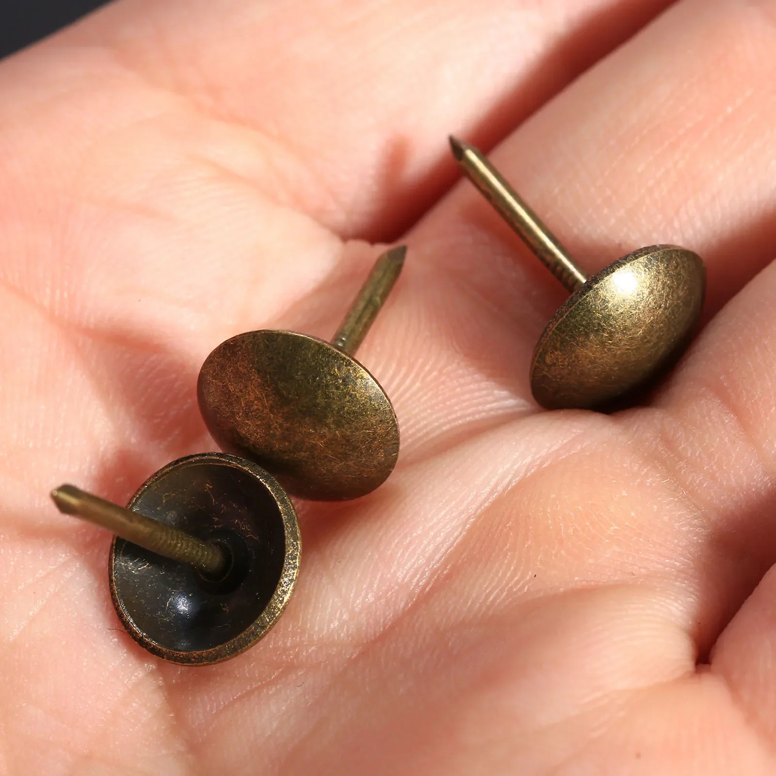 100Pcs Antique Thumb Tacks Furniture Nails Round Head Upholstery Pins for Furniture Cork Board DIY Projects Home Decor 11x17mm