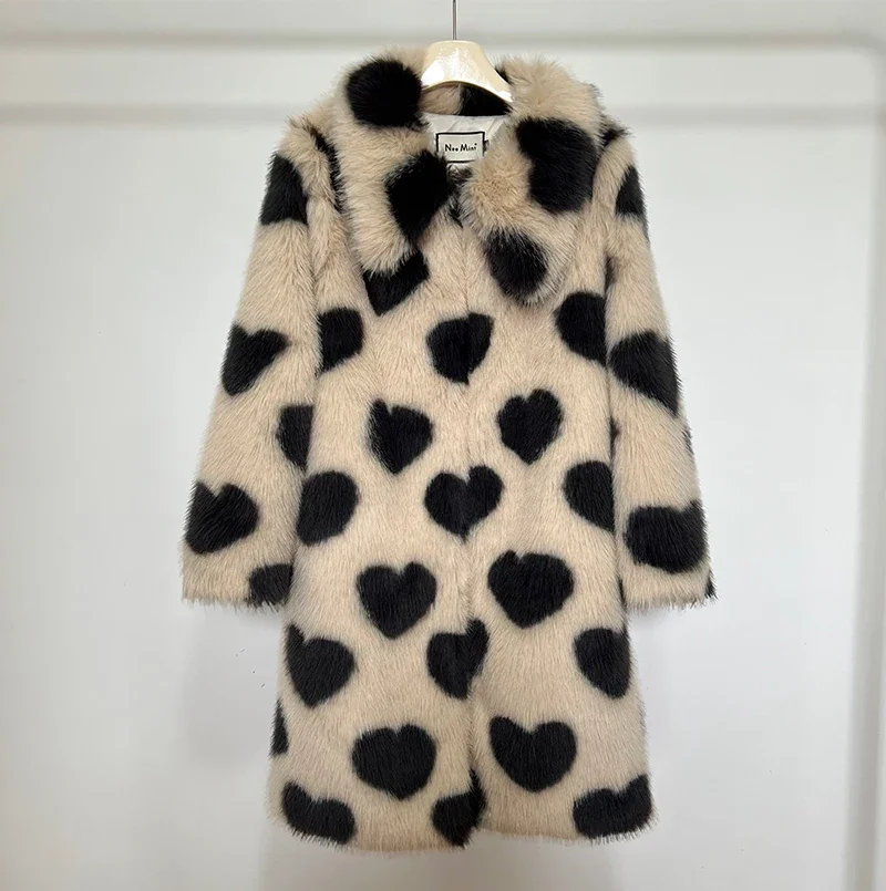 Iconic Brand Love Heart Long Faux Fur Coat Women 2023 Winter Fashion Week Thick Warm Furry Fox Fur Jacket Plus Size 5XL Overcoat