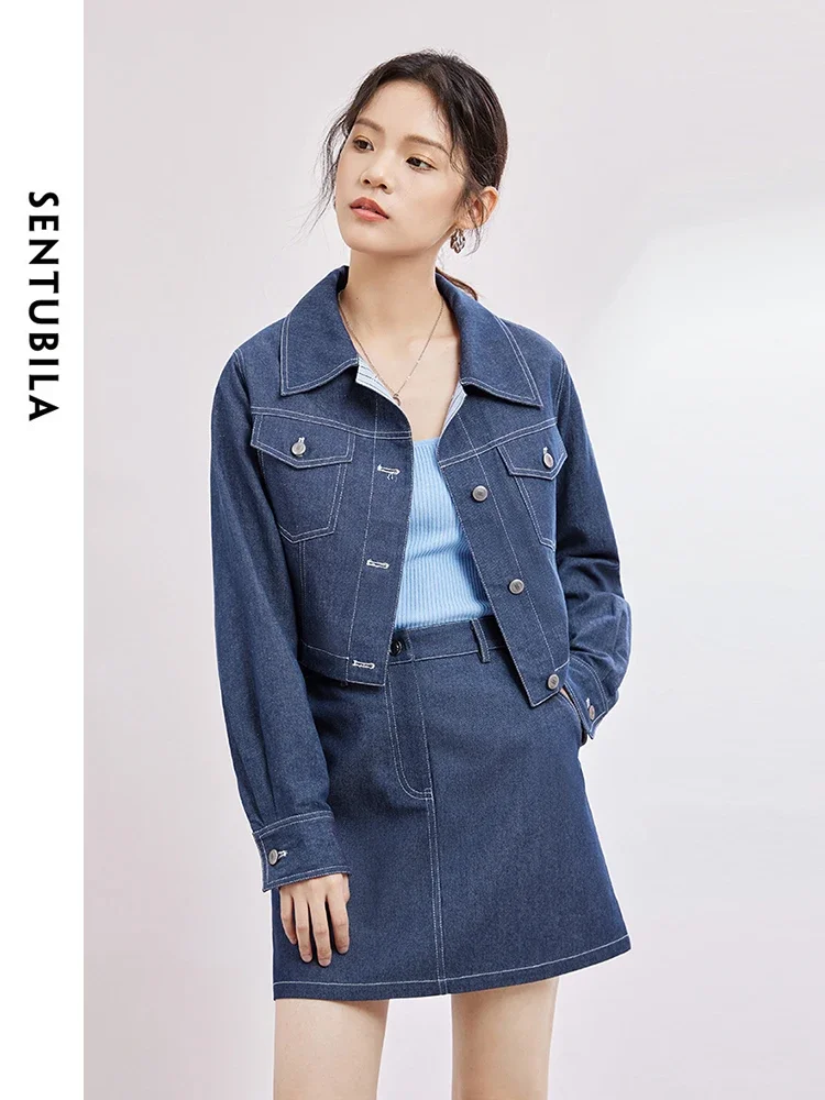 SENTUBILA, conjunto de mezclilla estilo de Hong Kong, chaqueta recortada con solapa, minifalda acampanada, traje de falda vaquera informal de primavera 2025 para mujer W41Z53840