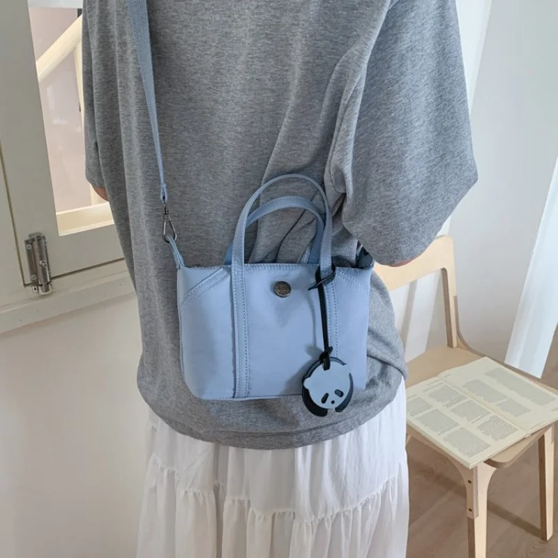 

Popular Classic Women Messenger Bag In Genuine Leather, Stylish Handbags For Ladies By Famous Designer Brand