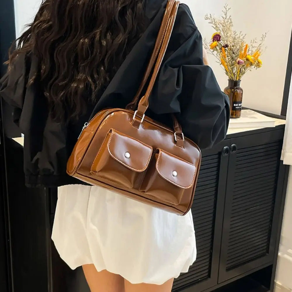 

Ретро корейский стиль сумка для боулинга из искусственной кожи лакированная кожа сплошной цвет карман Бостон большая сумка сумка дизайн меньшинств сумка для путешествий