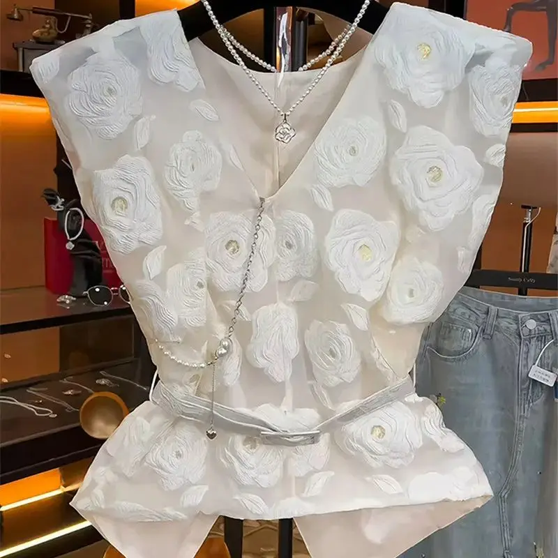 Limiguyue French V-neck Sleeveless Women Blouse Summer Three-dimension Flower Shirt Fashion Luxury Slim Split Irregular Top Z429