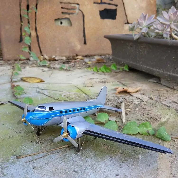 MF3307 دوغلاس DC-3 طائرة هدية إبداعية شخصية زخرفة التصوير الدعائم لعبة القصدير #4