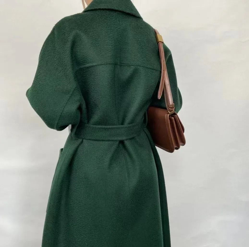 2022 Fabbrica personalizzata OEM ODM Cappotto di lana da donna Collo in pelliccia sintetica Giacche di lana di cashmere da donna Trench lungo soprabito casual