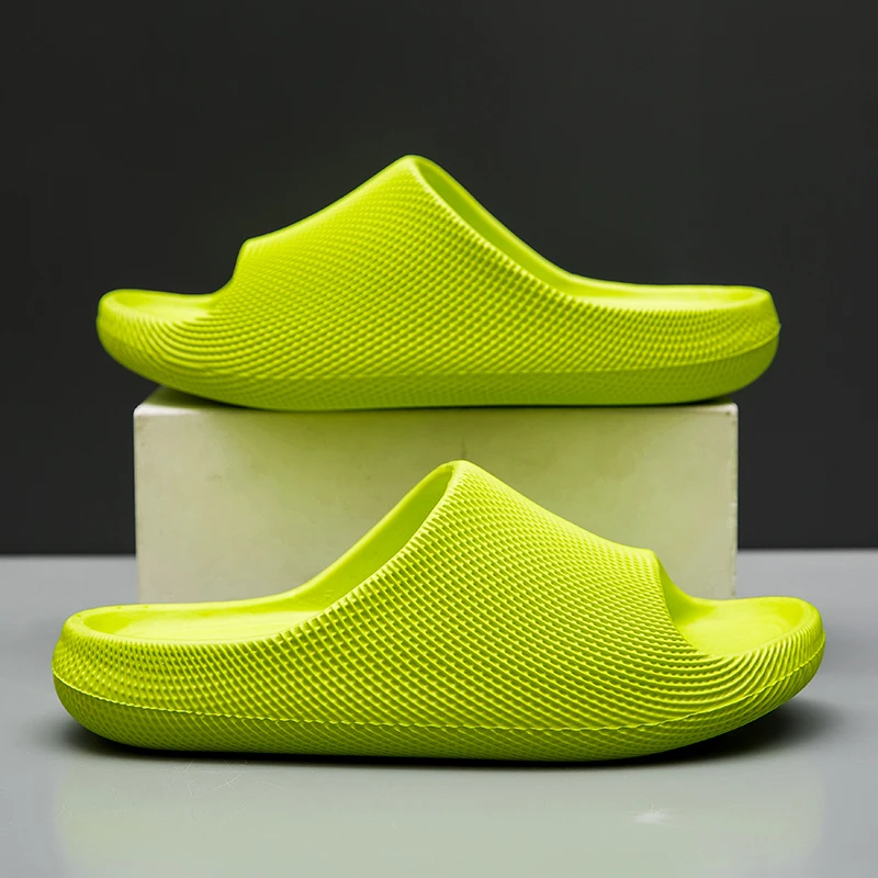 

Simple and Comfortable Summer Outdoor Wear for Men and Women, Couple's Home Slip-On Anti-Slip Beach Sandals