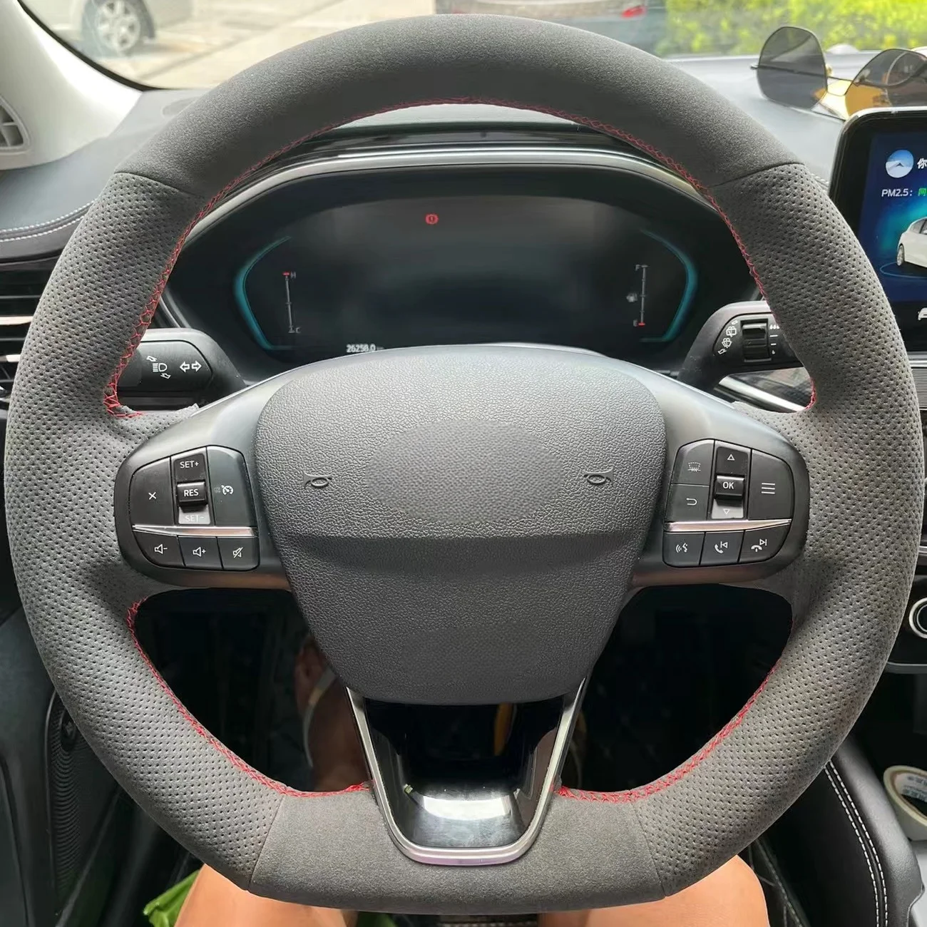 DIY Car Steering Wheel Cover Suede Leather Ventilation For Ford Focus ST ST-Line Fiesta ST ST-Line 2018-2020 Car Accessories
