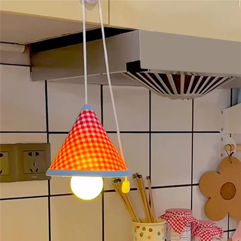 ABUH-warmes LED-Nachtlicht zur Wandmontage, Atmosphärenlicht für Mädchen, niedliche Schlafzimmerdekoration, Schreibtischlampe, warmes Licht für Nachttische