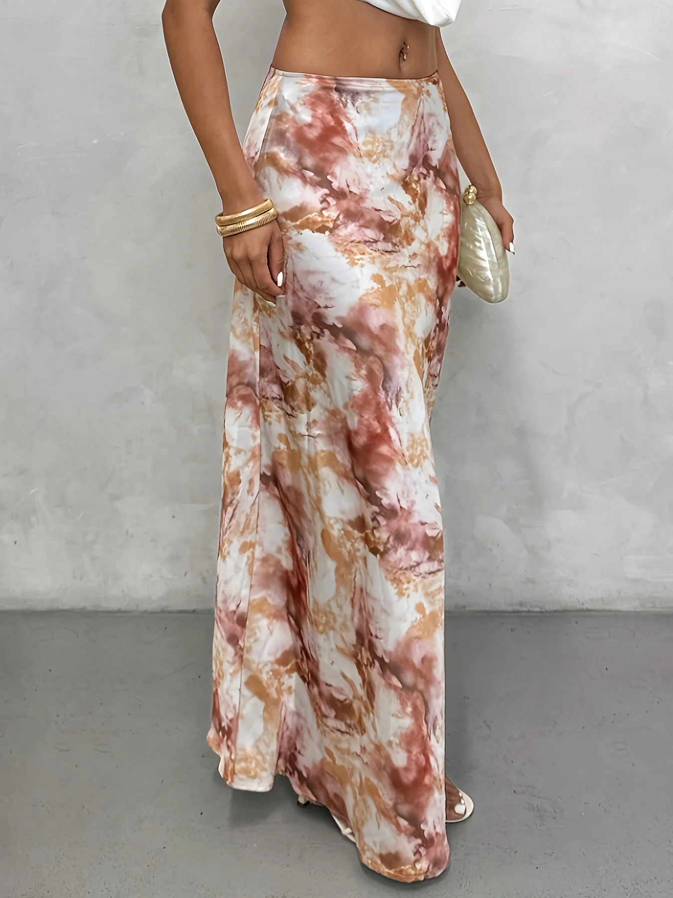 Thumbnail 2 - #4 Latest Long Skirts Offers