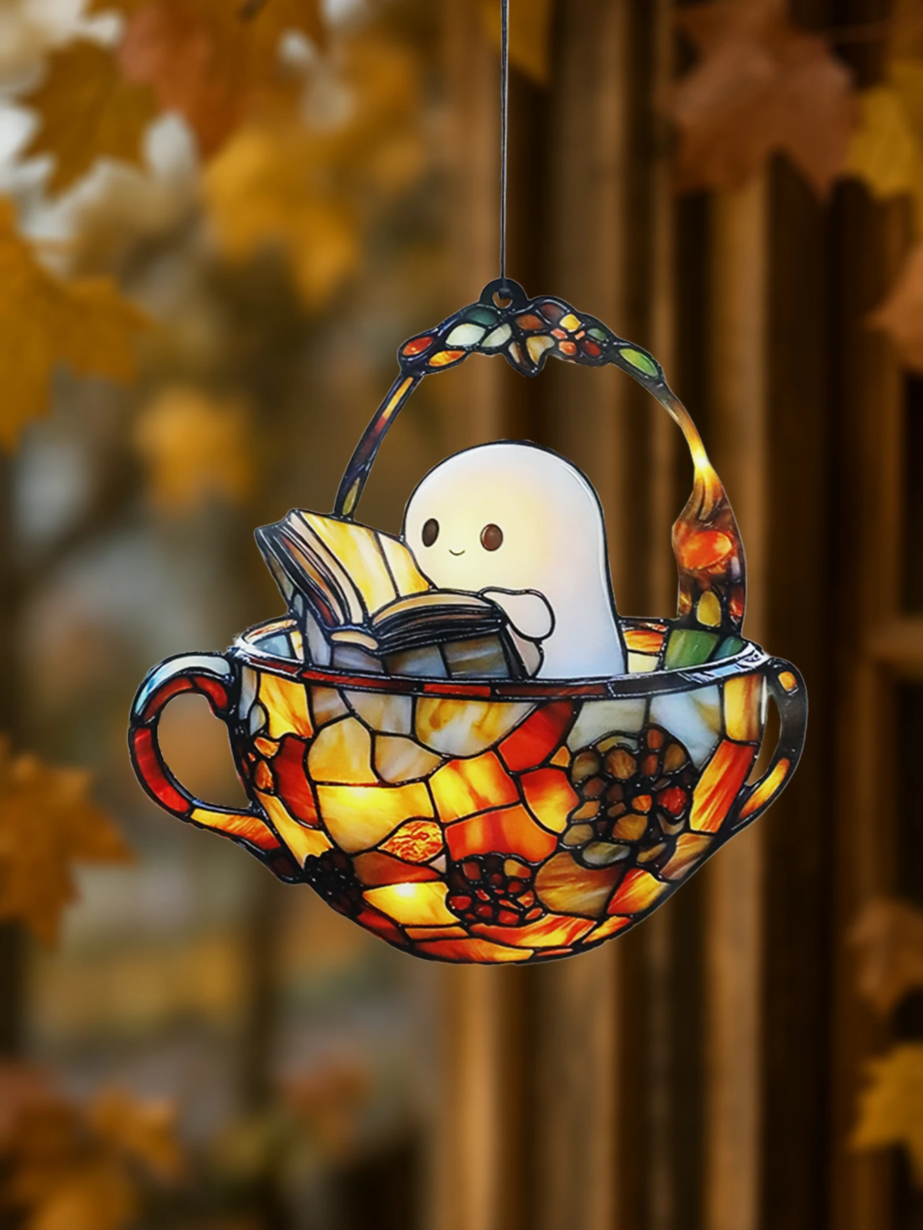 Halloween-Geister-Hängedekoration – niedliche Geisterlesung in bunter Teetasse, Acryl-Sonnenfänger, Fensterdekoration als Zuhause- und Partygeschenk
