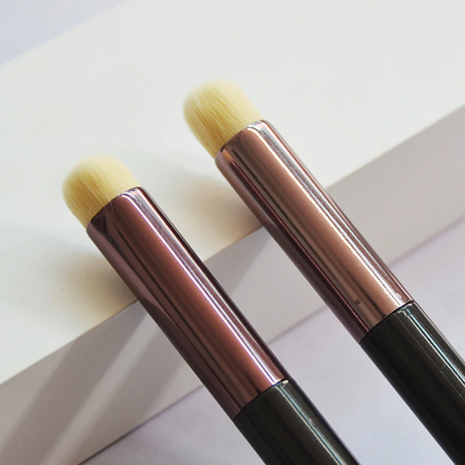 แปรงแต่งหน้าหัวฟองน้ำนุ่ม แปรงคอนซีลเลอร์ แปรงลิปสติก พัฟแป้ง รองพื้น คอนทัวร์ อุปกรณ์เครื่องสำอาง