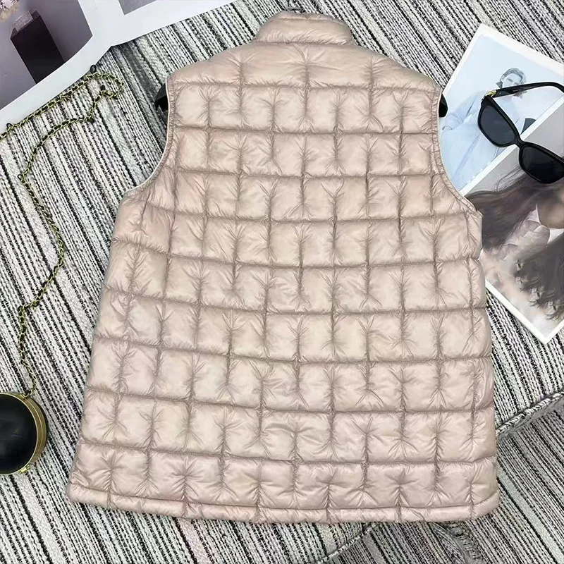 เสื้อกั๊กฤดูหนาวผู้หญิงแบบพื้นฐานคุณภาพสูงน้ำหนักเบาเป็นพิเศษทำจากขนห่านสีขาวสวมใส่สบาย รุ่น 25121217