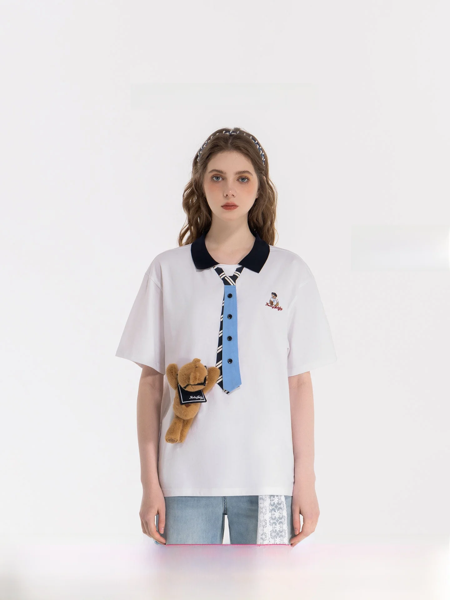 

Женская футболка Noisy Teddy Spring 2026 с круглым вырезом и коротким рукавом, повседневная, в университетском стиле, из смесового хлопка и полиэстера, модная, анималистичная.