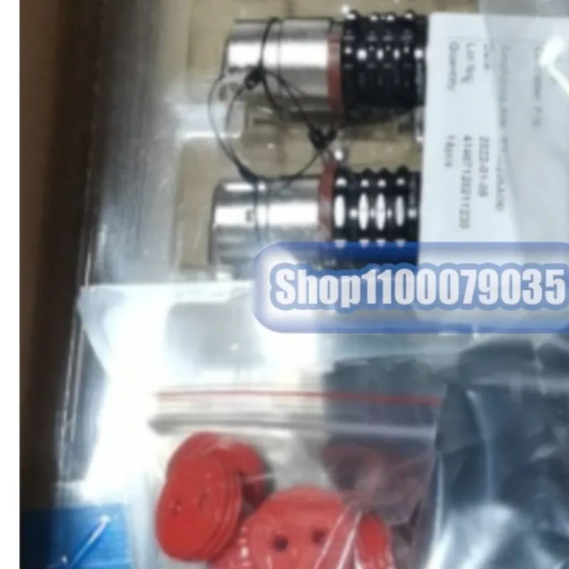 

1pcs/lot RT06142SWHEC03 HVC3P50MV116-0100 PL18Y-300-50 DT04-12PA-P021 HDP26-24-33SN RTHP6141SNH-25PS2 DRC12-24PA