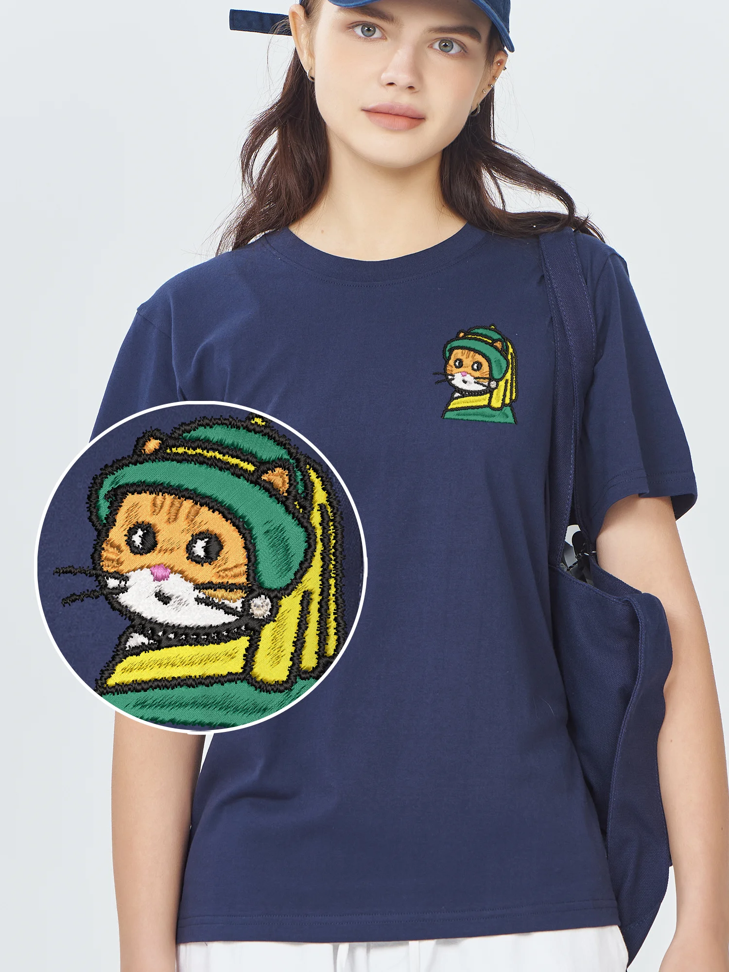 

Beautiful Cat Embroidered T-Shirt Cotton Casual Summer Fashionable And Trendy Embroidery Camiseta Unisex Design