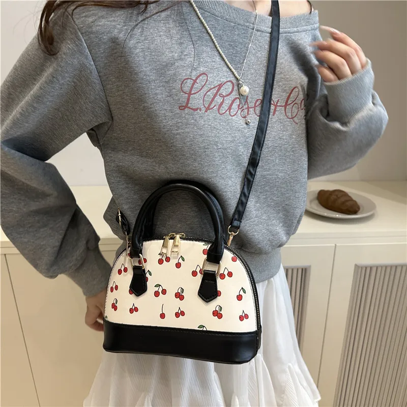 우아한 벚꽃 숄더백 2025 신상 여성용, 귀여운 베개 크로스백, 모든 경우에 어울리는 패셔너블한 언더암백
