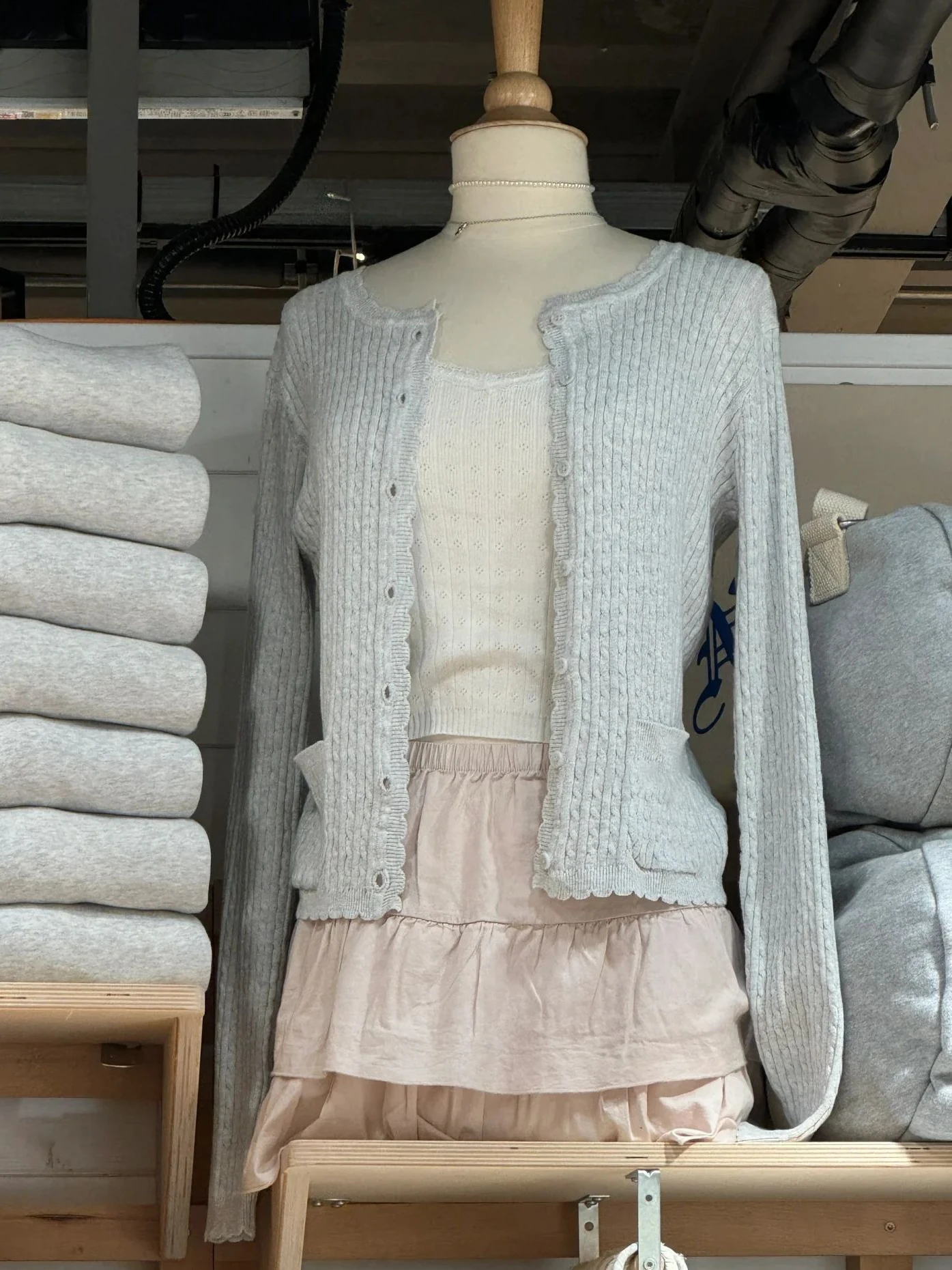 

Pockets Twist Flower Knitted Sweater Cardigan O-Neck Single Breasted Long Sleeve Slim Sweaters Vintage Gray Crop 2024 New Tops