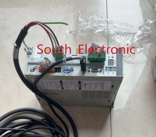 AX9000TS-U2    servo driver  ,  In good working condition, free shipping