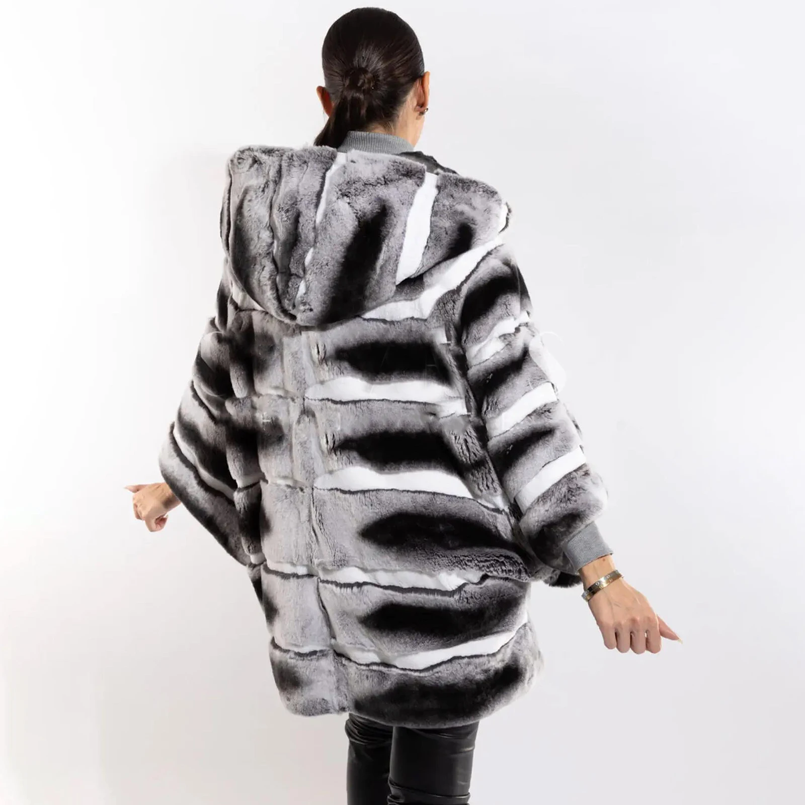 Mid-length Women Natural Rex Rabbit Fur Coat with Hood Winter New Thick Warm Overcoats Rex Rabbit Fur Chinchilla Color Outwear