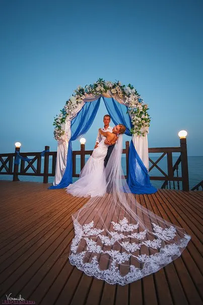 Mais vendidos mais barato em estoque longo véu de noiva apliques 2019 veu de noiva longo véu de casamento laço purfle