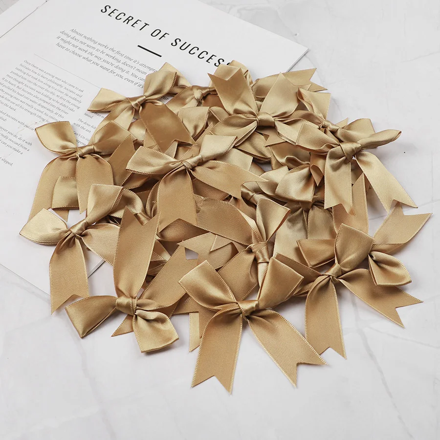 

50Pcs 8cm Satin Ribbon Bows Gift Wrapping DIY Crafts Wedding Birthday Party Decoration Christmas Tree Hanging Ornaments Bowknot