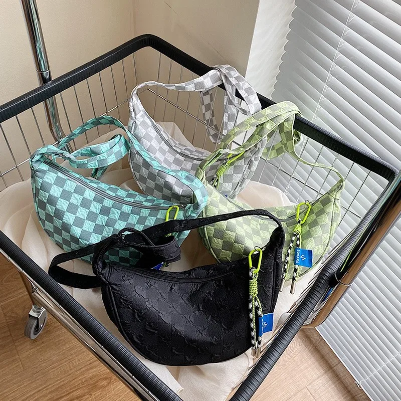 

Клетчатая сумка через плечо для женщин, модные сумки на плечо в форме полумесяца, повседневные нагрудные сумки большой вместимости, женская нейлоновая простая сумка-кошелек