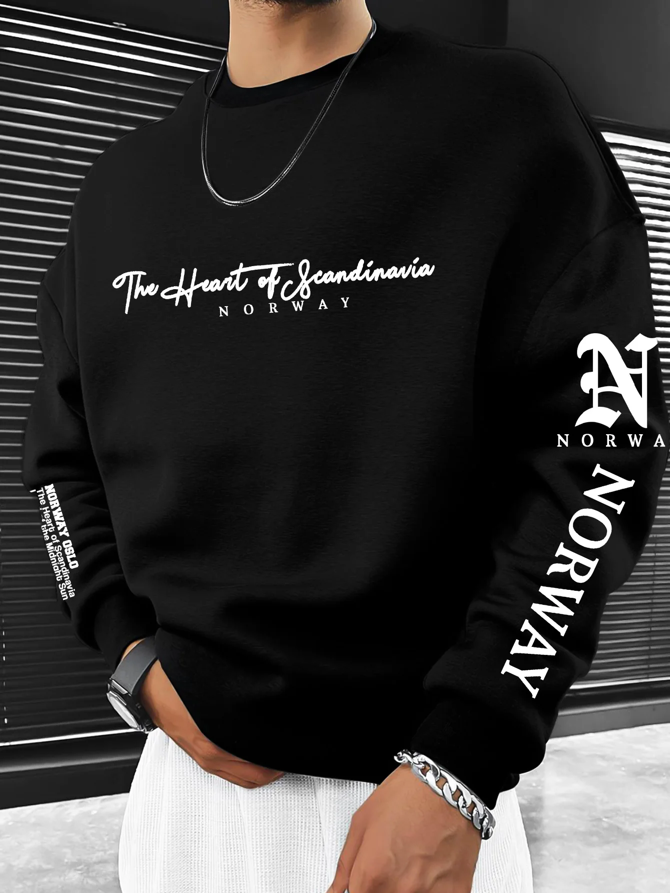 Oversized Casual Crewneck Sweatshirt Men Streetwear Vintage Script Graphic Front Sleeve Print Pullover Tops S‑XXL