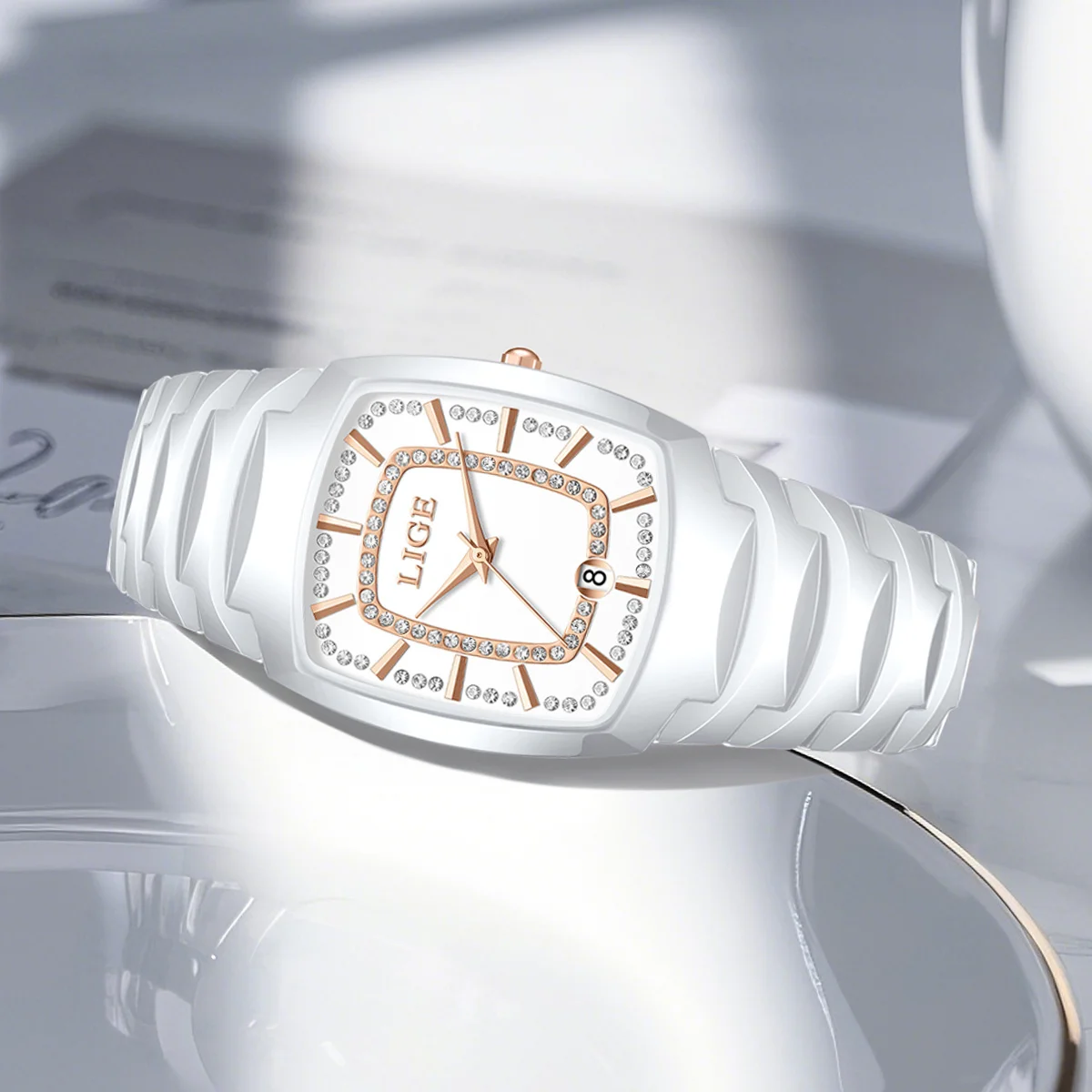 LIGE ساعات سيدات الأعمال الفاخرة موضة السيراميك الأشرطة ساعات كوارتز كلاسيكية الماس الهاتفي مقاوم للماء Laides ساعة هدية على مدار الساعة
