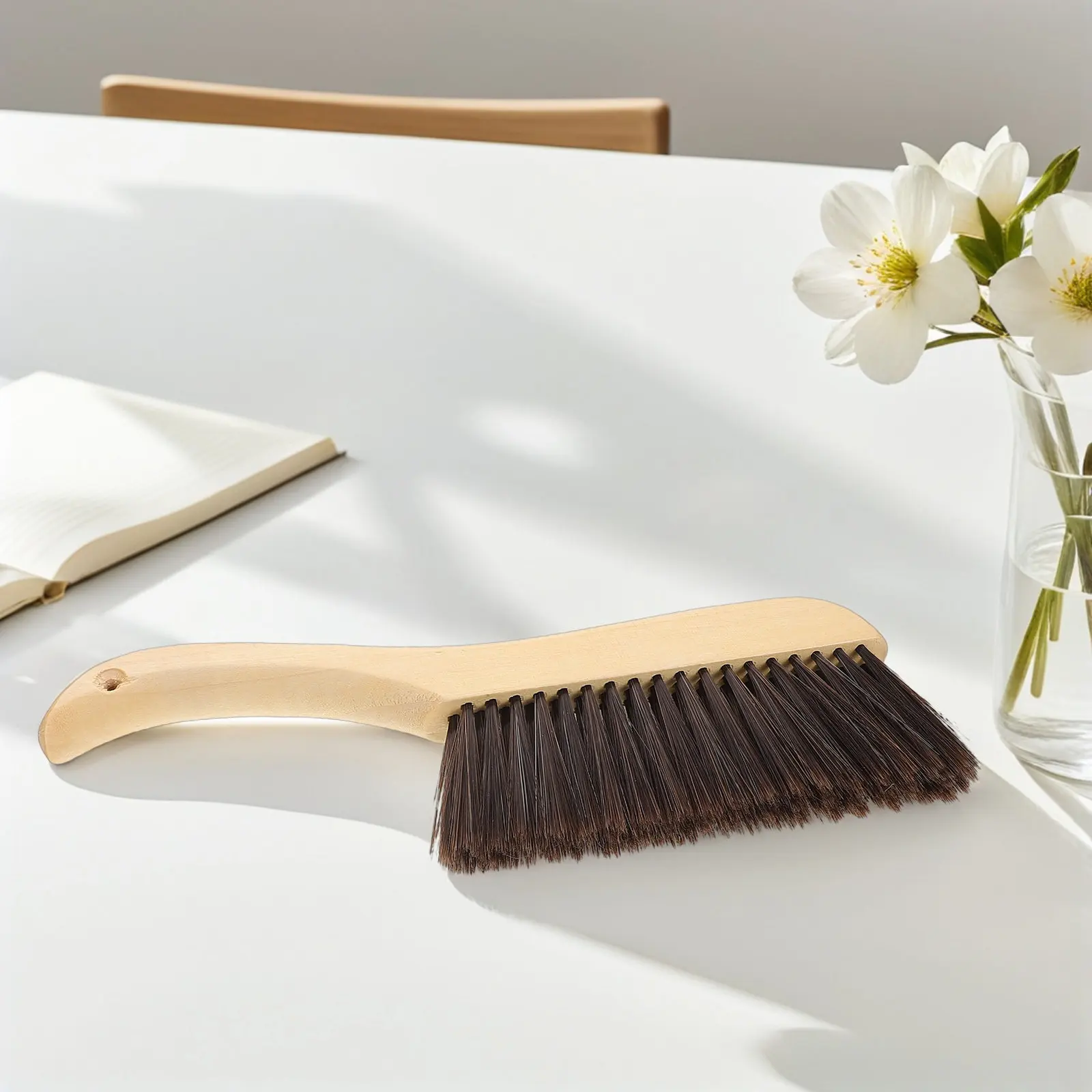 

Compact Soft Bristle Beach Sand Cleaner Brush for Shoes Clothes Feet Easy Grip Design Perfect Beach Vacation Surfing Essentials