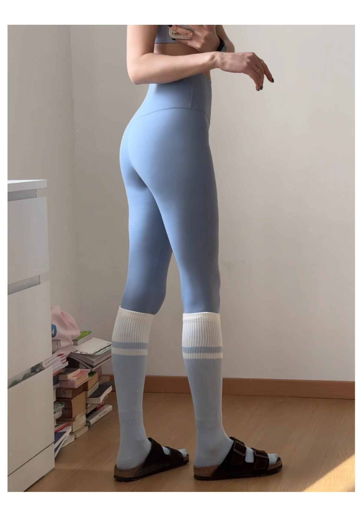 Sommer-Yogahose für Damen, hohe Taille, elastisch, formgebend, keine unangenehmen Linien, atmungsaktiv, für Laufen, Fitness, Training, Yoga, Sport. – Detail 10