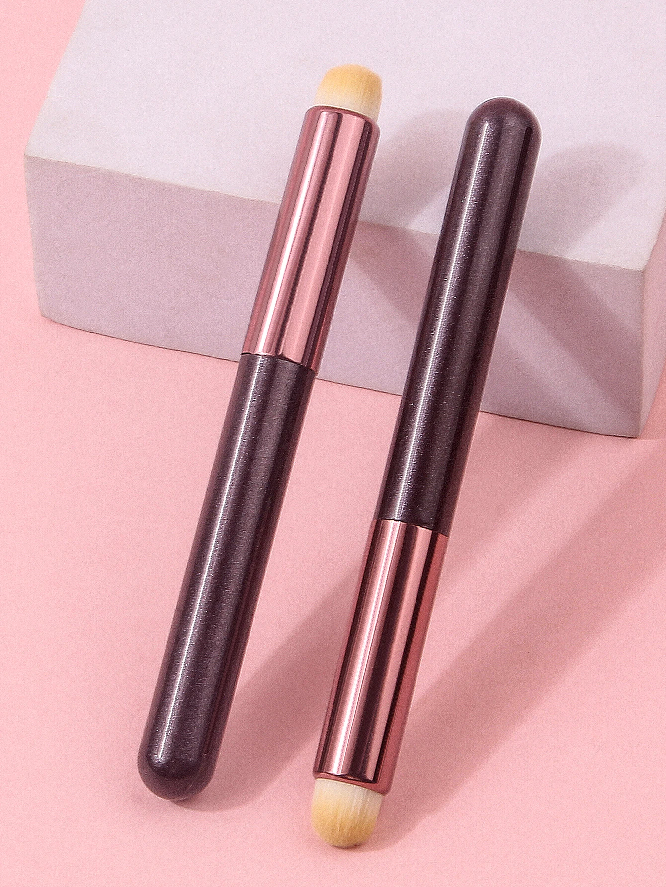 2PCS Portable Round Blush & Lip Brushes, Quick Concealer/Multi-Use Tools, Soft Travel Makeup Kit for Beginners