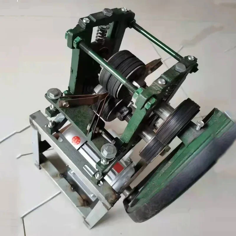 Motorized Wicker Processing Natural Rattan Peel Cutting & Separator Machine Easy To Operate