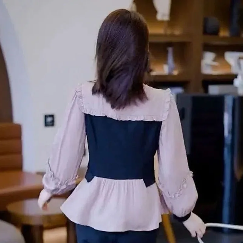 Large Size Fake Two-piece Blouse Women Autumn Long Sleeve V-neck Single-breasted Color Matching All-match Lady Fashi Shirt 2023