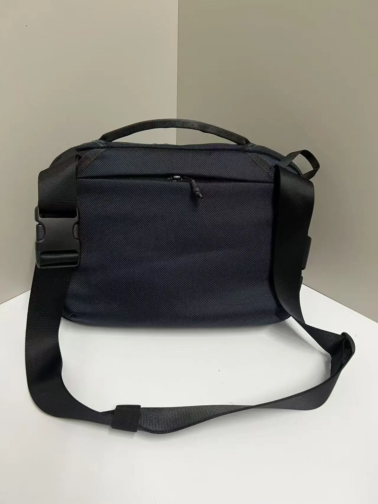 Bolso Bandolera Day Sling 4 Max de Nailon X-Pac de 6L, Gran Capacidad, Resistente al Agua, Elegante, Bolso Cruzado, Bolso de Pecho, Bolso Mensajero, Duradero