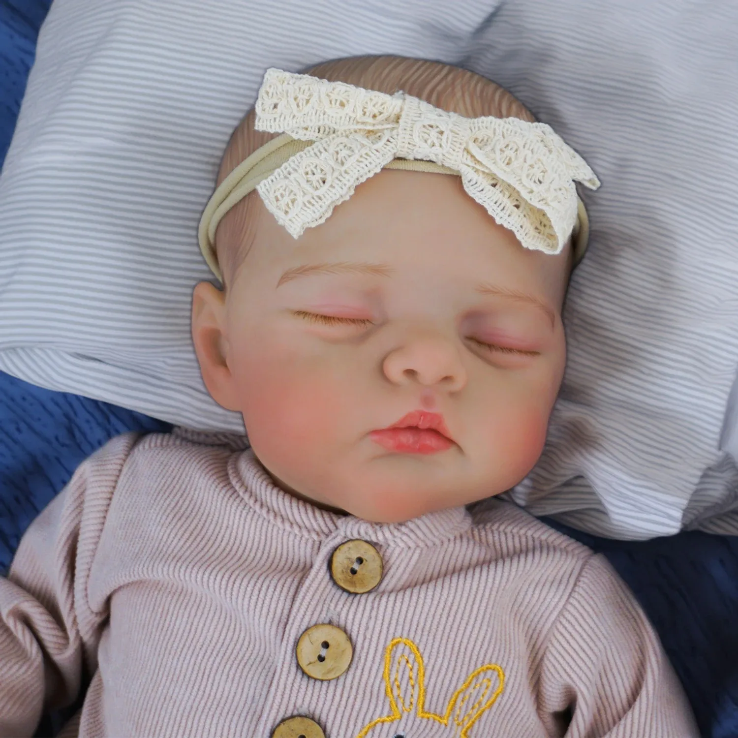 45CM Irys Soft Cotton Body Lifelike Reborn Sleeping Baby Dolls Multiple Layers Painting 3D Skin Visible Veins Hand Painted Hair