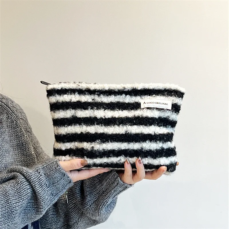 Winter Plush Striped Color Block Makeup Bag Large Capacity Travel Toiletry Pouch Portable Zipper Storage Organizer for Women