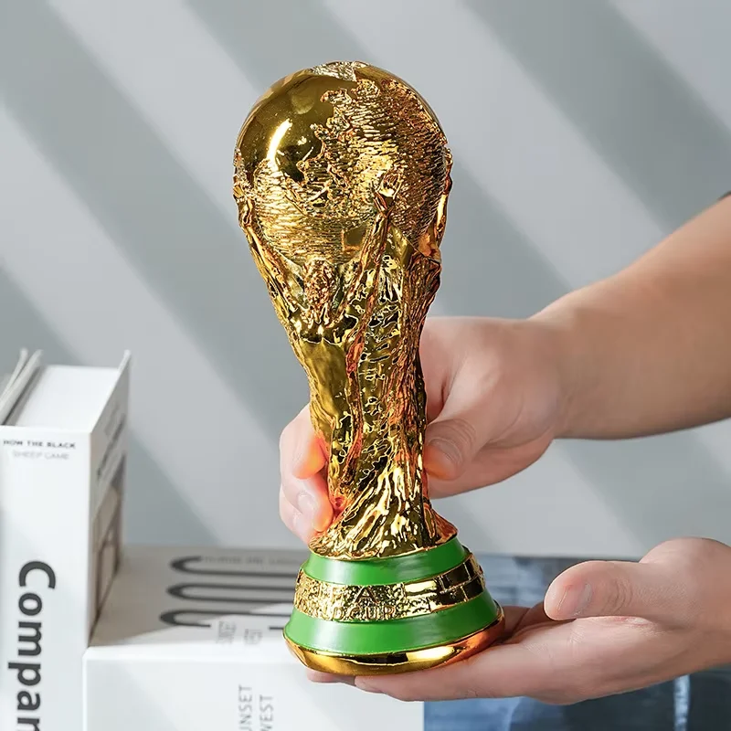 Op voorraad 2026 FIFA World Cup Trofee Model Ornament Voetbal Trofee Model Voetbalfan Herdenkingsdecoratie Collectie Cadeaus