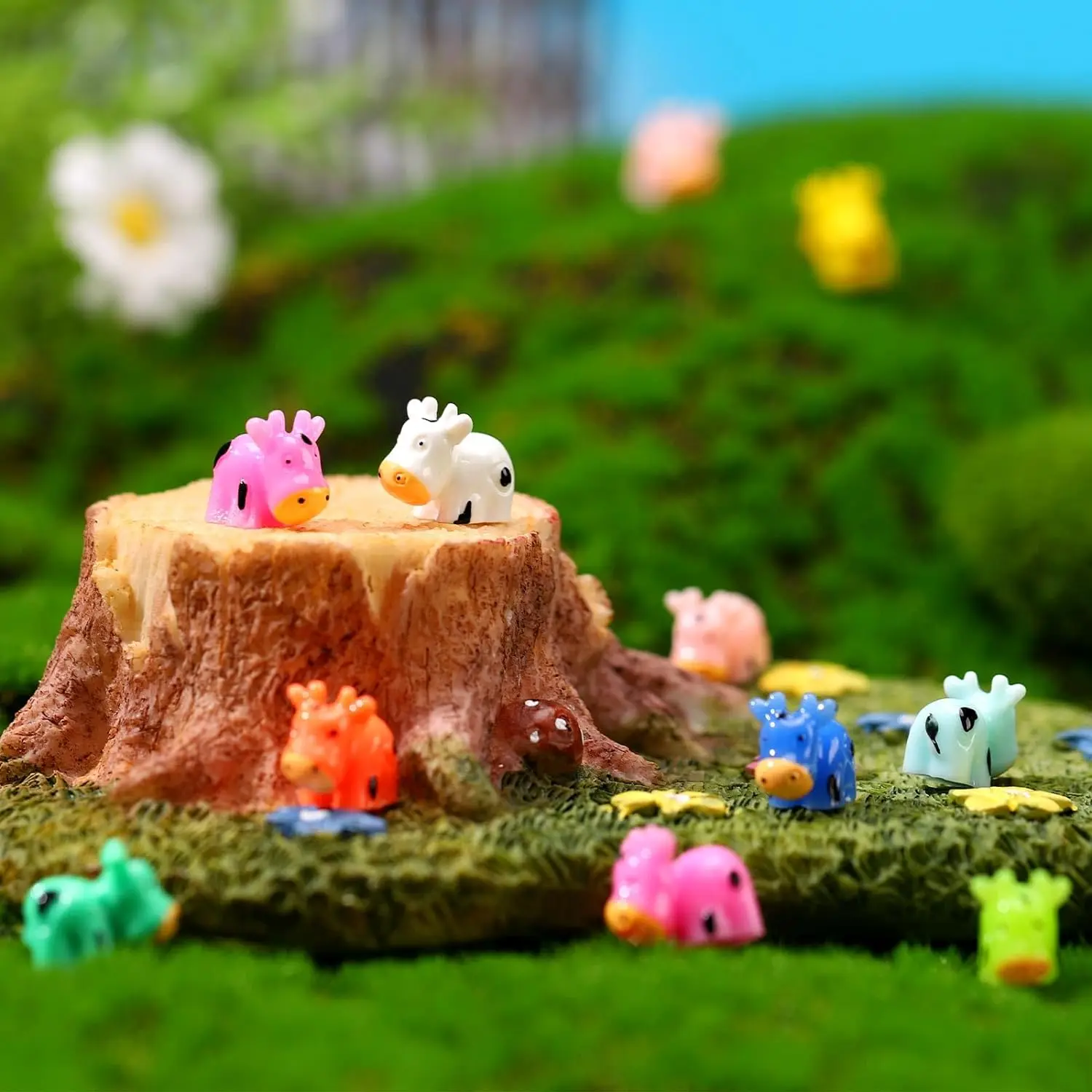 10/20pc Mini Cow Figurines Mini Resin Cow Miniature Animals Figurines for Miniature Garden Landscape Dollhouse Decor DIY Crafts image 3