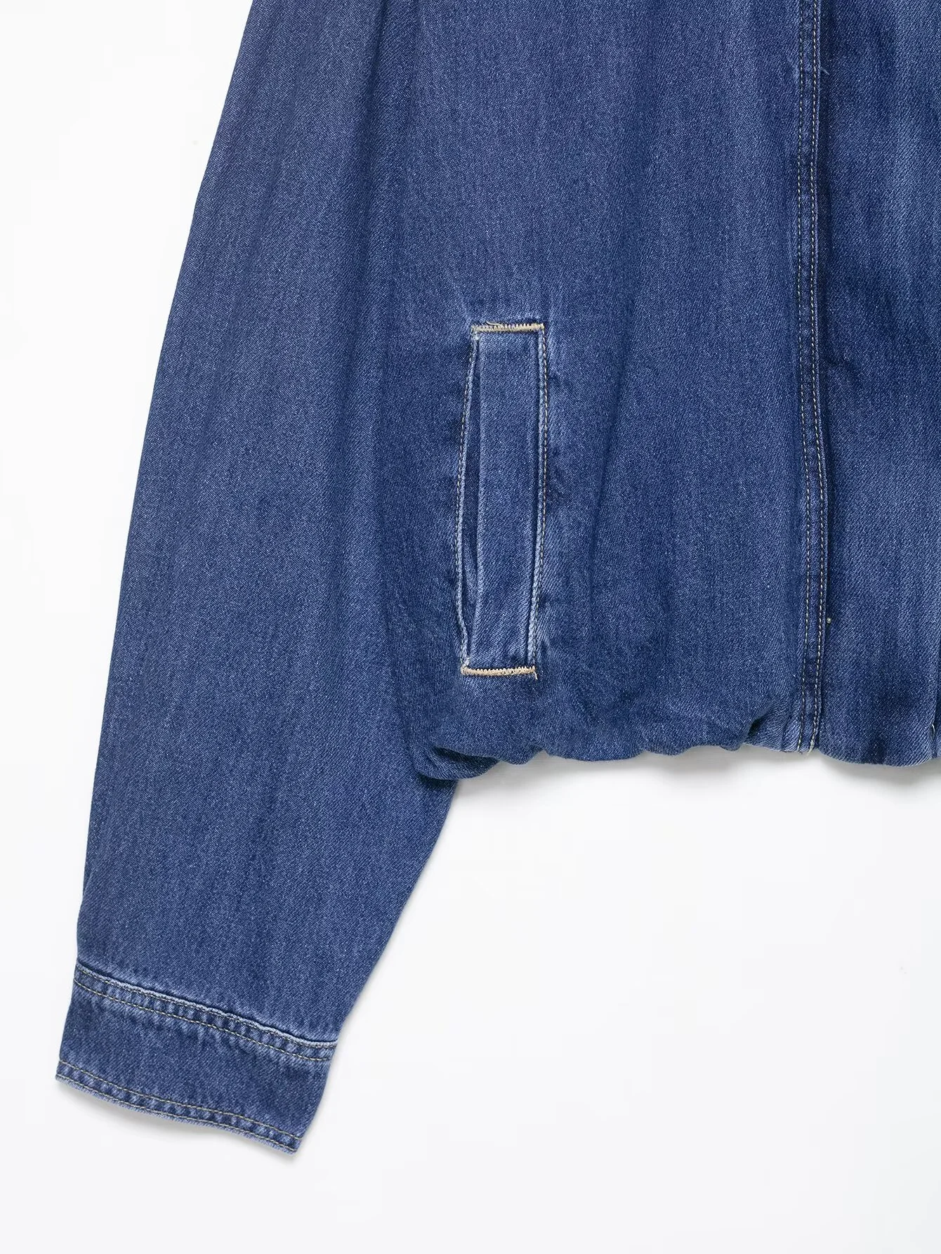 BSK&TRAF2025 ฤดูใบไม้ร่วงใหม่ผู้หญิงแฟชั่นลำลองย้อนยุคอเนกประสงค์หลวมคอปกแขนยาวแจ็คเก็ตยีนส์