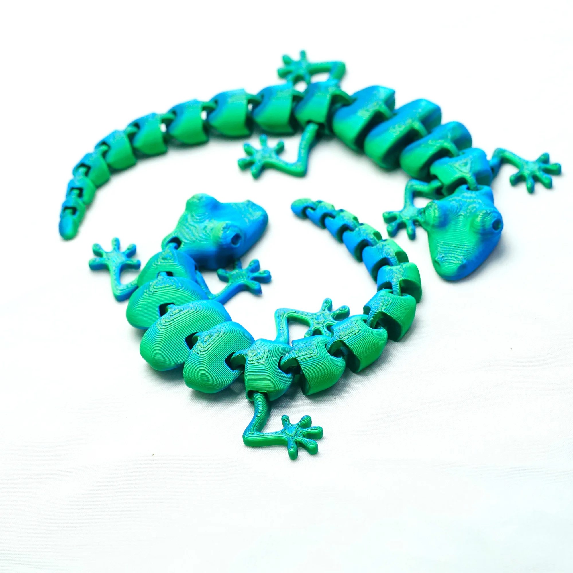 3D printed gecko animal toys, home rooms, car decorations, tabletop decorations, and joints for free movement