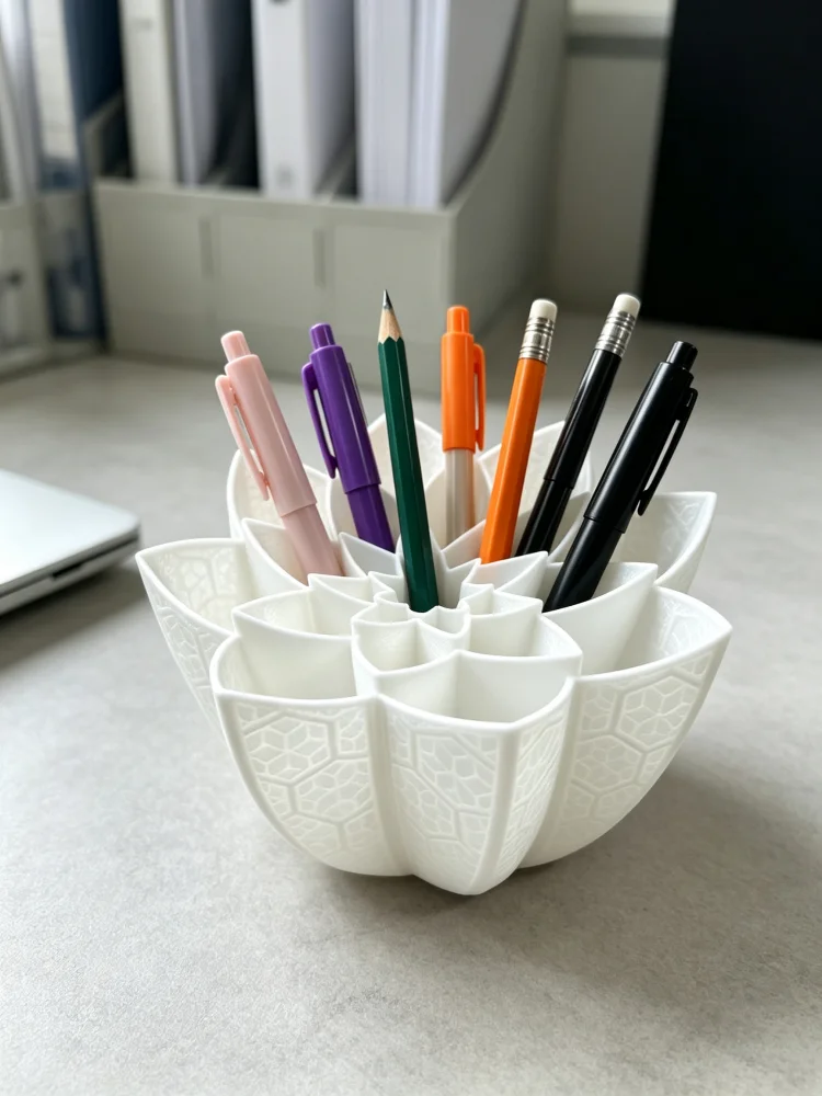 Stationery And Office Supply Stores - ที่ใส่ปากกาลายดอกบัวสำหรับจัดระเบียบโต๊ะทำงาน, ที่ใส่ดินสอ, ตะกร้าเก็บของบนโต๊ะ, ดีไซน์กลีบดอกบัวแบบหลายช่อง, พื้นผิวมีลวดลายตกแต่งสร้างสรรค์, ที่ใส่ปากกาลายดอกไม้สำหรับจัดเก็บปากกา,