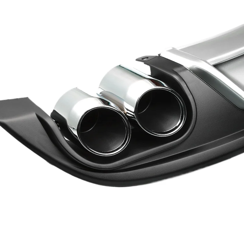 

The modified special rear spoiler is cool and dynamic, surrounded by the modified rear tail lip, and the upgraded four-out model