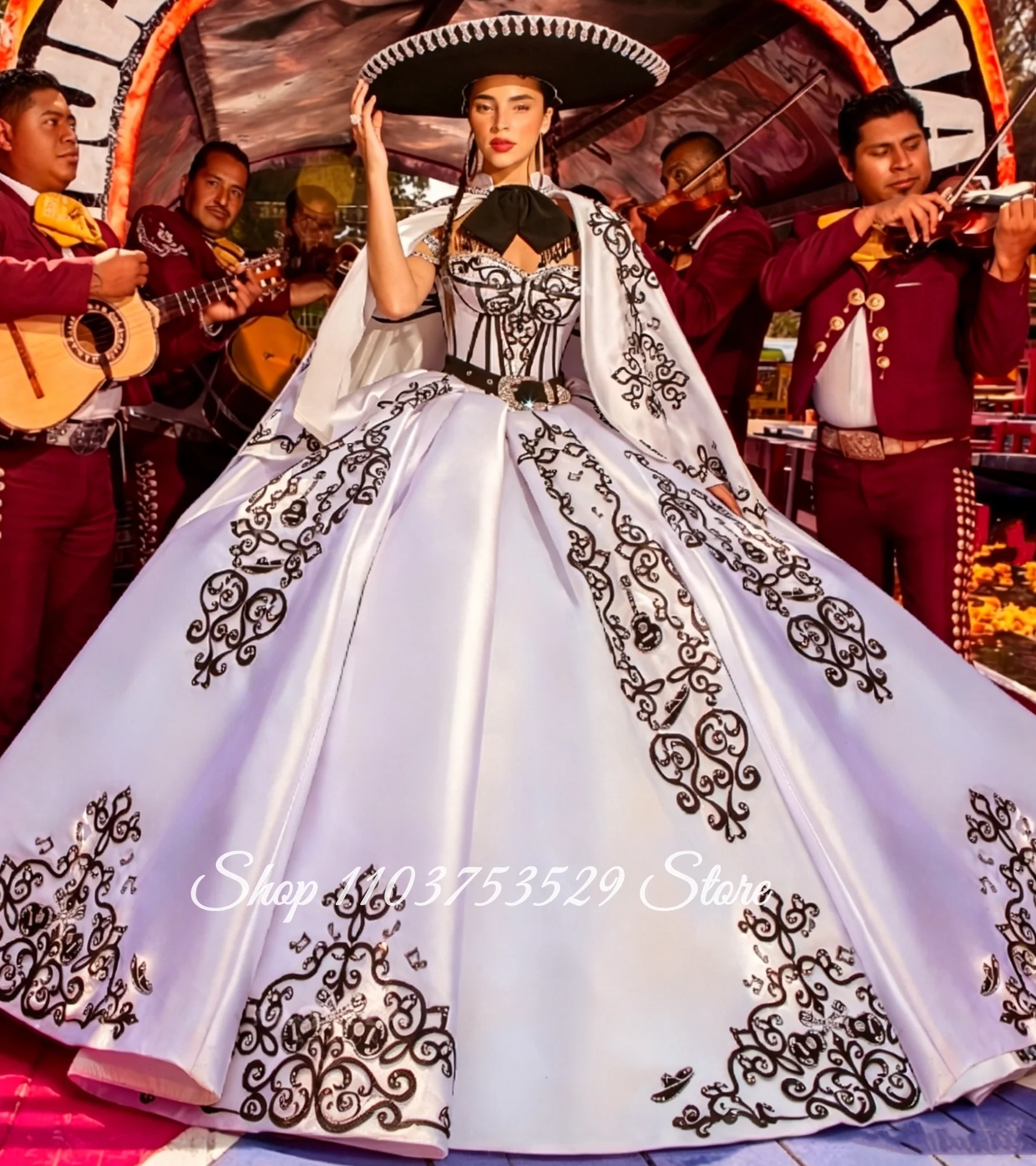 Vestido de Quinceañera Estilo Charro Mexicano Branco com Bordado Preto, Vestido de Baile Tradicional, Vestido de Casamento, Vestidos de 15 Anos Personalizados
