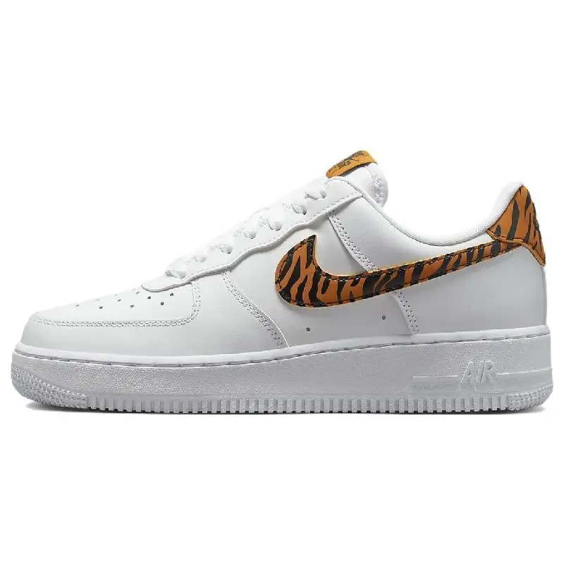 รองเท้าสเก็ตบอร์ด Nike Air Force 1รองเท้าผู้หญิงรองเท้าผ้าใบรองเท้า DD8959-108