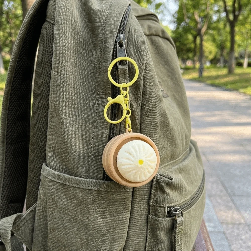 Cute Light-up Press Keyboard Keychain Mini Cartoon Button Clicker Keyring Simulation Relaxed Funny Fidget Bag Charm